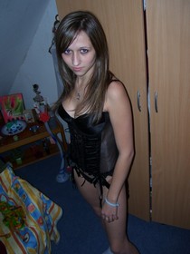 Jemma in Hot Blonde